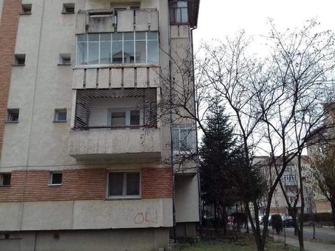 Apartment cu 2 camere .Zona Lenin