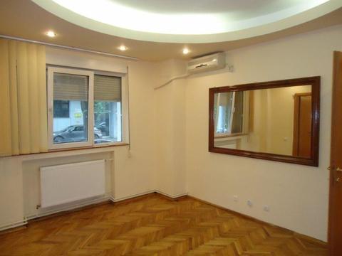 Inchiriez apartament