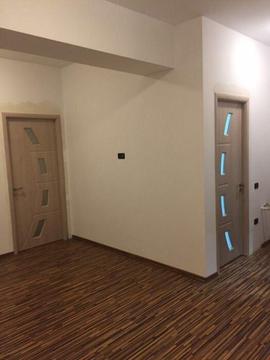 Închiriez apartament 2 camere + loc parcare