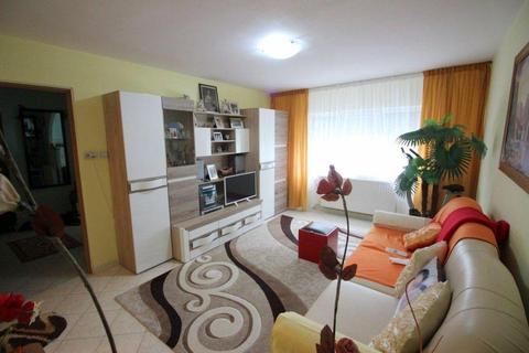 Zona Nord, apartament 2 camere, decomandat