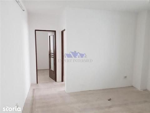 Apartament 2 camere decomandate, Rond Pacurari, finisat integral, lift