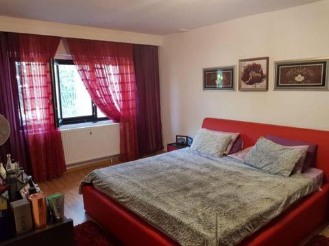 Apartament 3 decomandate, mobilat, zona Mioritei