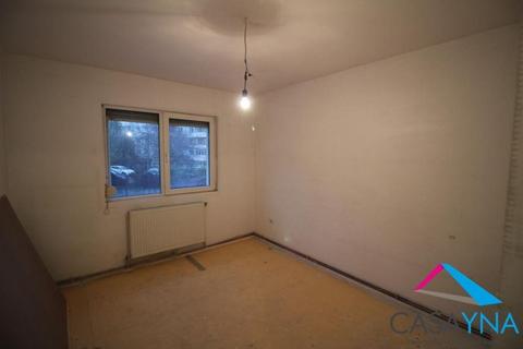 Etaj 1 - Apartament 3 camere decomandate - zona Alecu Russo!