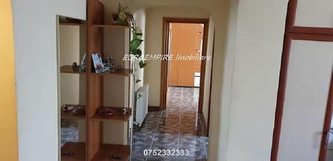 Apartament decomandat cu 3 camere,zona Tomis 3