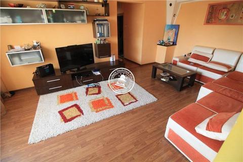 Apartament 4 camere de vanzare Tigarete
