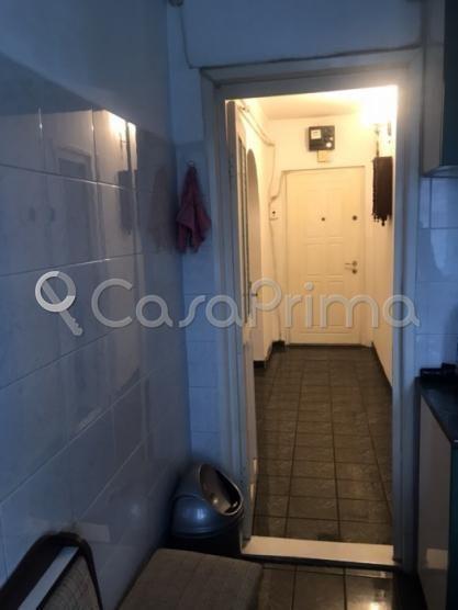 Apartament 4 camere, etajul 1, bloc 1980, 98 mp, Al.cel Bun-Rond 28