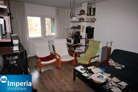 Apartament 4 camere D, de vanzare, , Nicolina - Rond Vechi