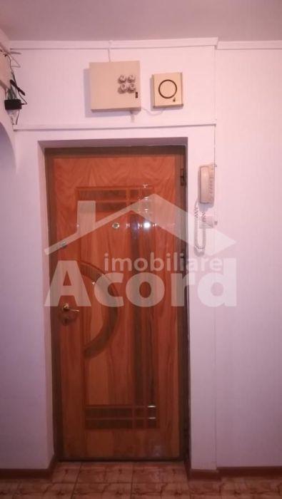 Pret avantajos!!! Apartament 4 camere Socola