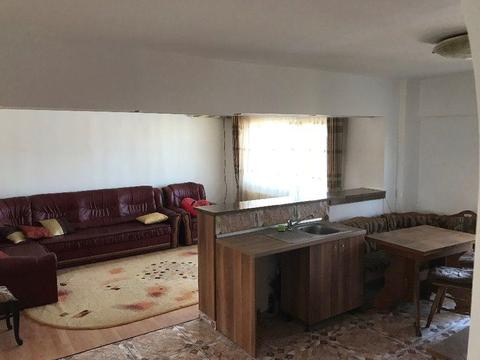 Inchiriez Apartament 4 camere Ampoi 3