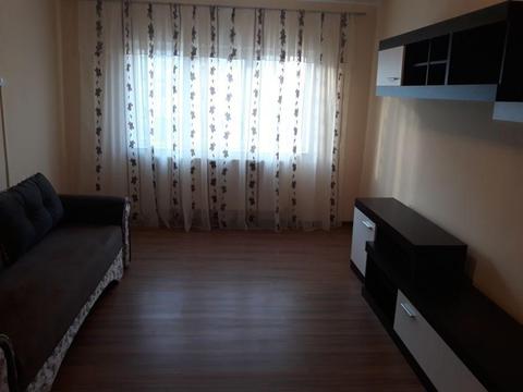 Închiriez apartament