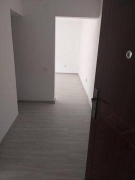 Închiriez apartament 2 camere/ spațiu comercial