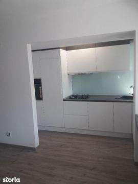 Apartament 2 camere decomandat Patria-Centru 600 euro