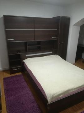 Proprietar, inchiriez apartament 3 camere str A Iancu, 90 mp, parcare