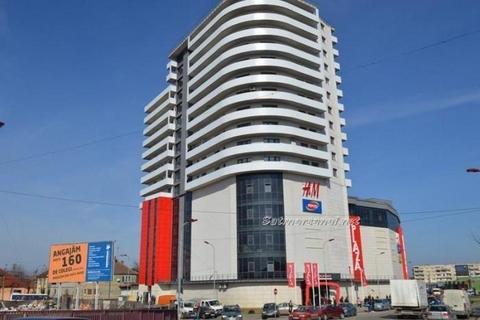 Închiriez apartament