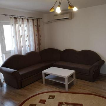 Proprietar inchiriez apartament cu 3 camere