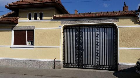 Vand casa in apropiere de centru Sebeș