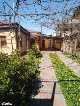 Casă situata in zona KM 4-5