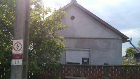 Casă de vânzare