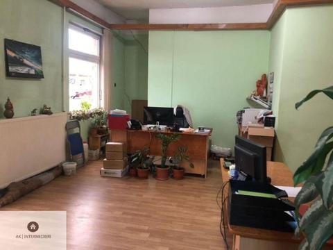 Vand casa, zona Parneava, ID: 5355v