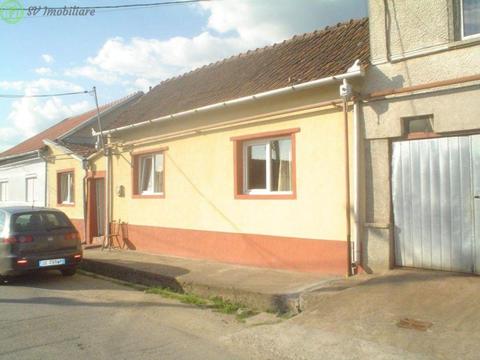 Vand casa 4 camere,str Simion Barnutiu,zona Penny Marchet,