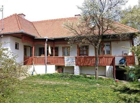 Vând casa în Zălan