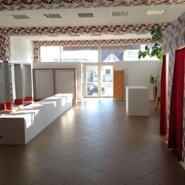 Showroom,spatiu comercial 240mp,open-space,elegant,in -Iulia