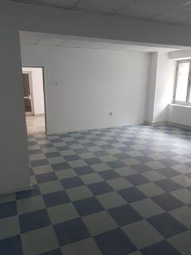 Inchiriez spatiu comercial