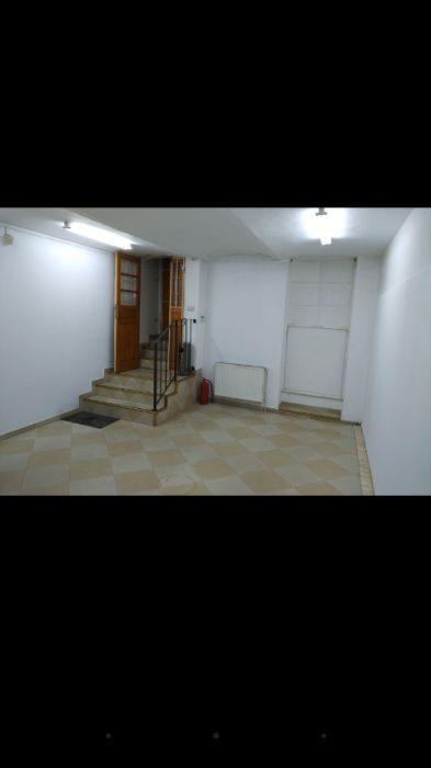 Proprietar închiriez spatiu comercial in piata Maria 50 mp