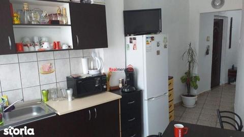 Apartament 2 Camere, decomandat, mobilat, 56mp, Ampoi 1