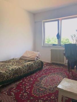 Vand apartament 2 camere Intim