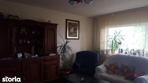 Apartament cu 4 camere de vânzare în zona Marasti