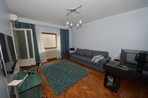 Ultracentral 3 camere +garaj +loc parcare