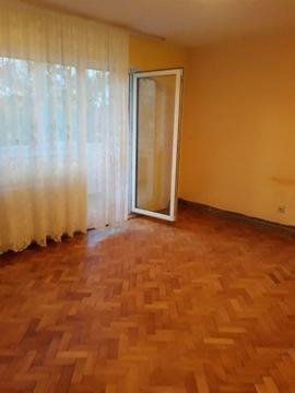 Apartament 4 camere, decomandat etaj 2, centrala proprie