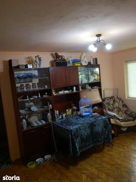 Apartament 3 camere, parter, zona Dacia