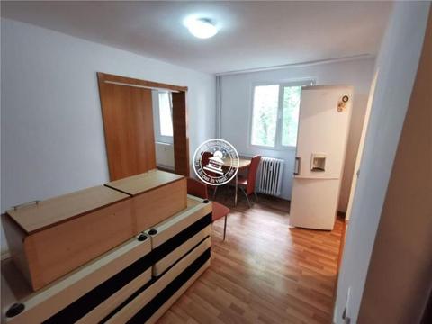 Apartament 3 camere de vanzare Tatarasi