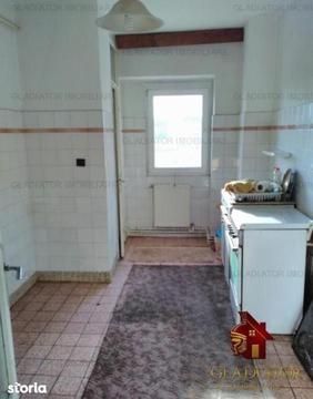 Apartament 4 camere, zona Gara - Arcu