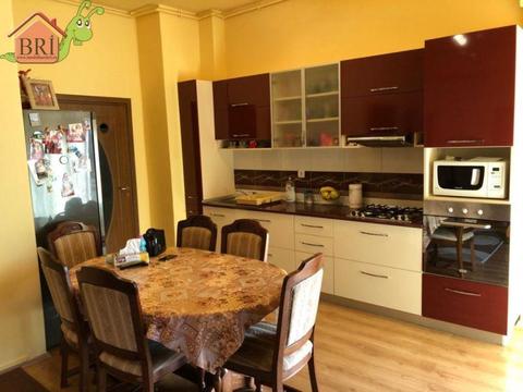 Apartament cu 3 camere decomandate Bld Independentei