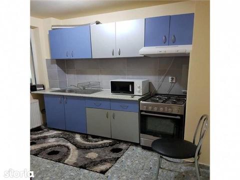 Închiriez Apartament 74mp