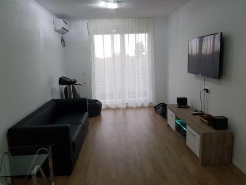 Proprietar inchiriez apartment 2 camere cu curte privata