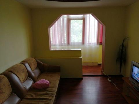 Închiriez apartament 3 camere complet mobilat și utilat placat ext