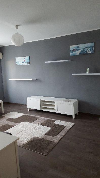 Inchiriez apartament cu 3 camere, Targu