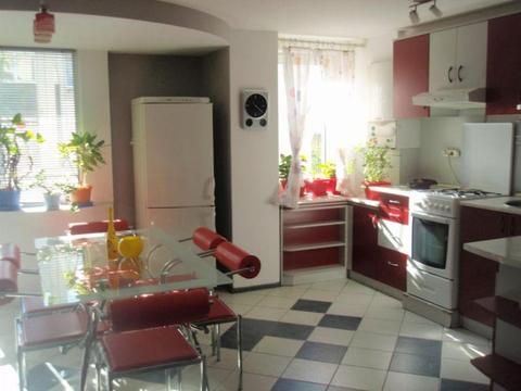 Apartament 3 camere, Pandurilor