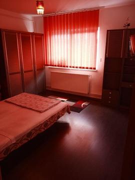 De închiriat apartament o camera Livezeni