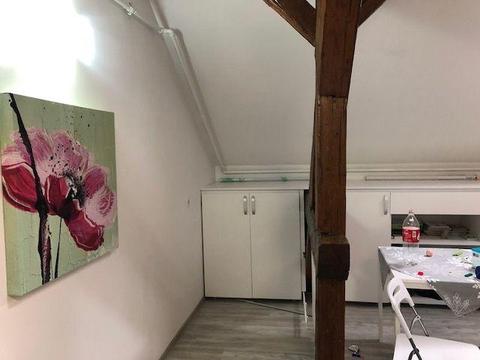 Chirie ap. 1 cam. amenajat -in imobil zona Lic.Unirea, aproape UMF