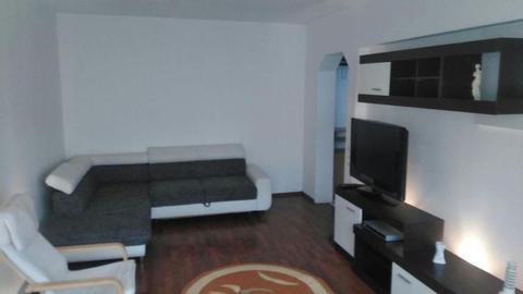 Apartament 3 camere, 2 grupuri sanitare- Blv Bucuresti