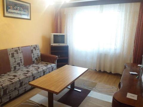 INCHIRIEZ apartament 2 camere semidecomandat, zona Interex