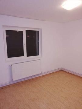 Apartament de închiriat