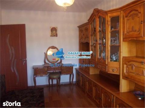 Inchiriere apartament 3 camere, , central