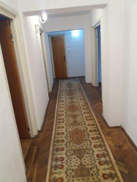 Inchiriez apartament 4 camere zona centrala