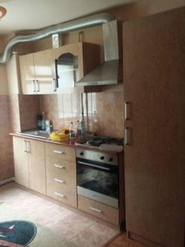 Inchiriez apartament cu 2 camere